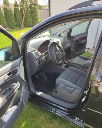 Volkswagen Touran cena 16500 przebieg: 352000, rok produkcji 2009 z Szklarska Poręba małe 137